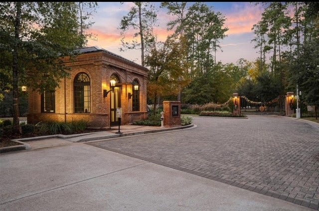138 Royal Palm Avenue, Montgomery, TX 77316