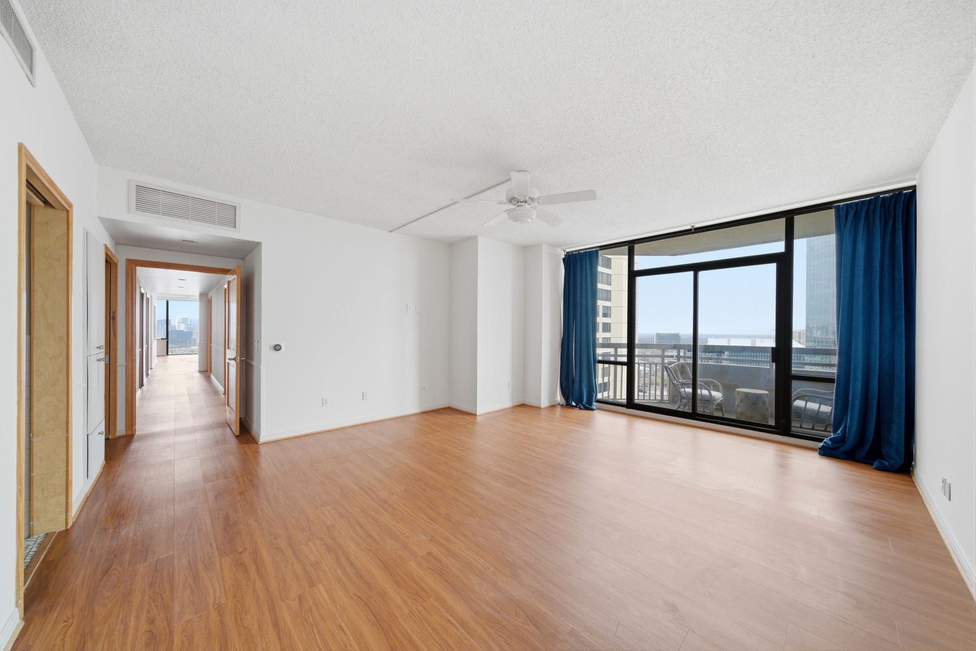 15 Greenway Plaza, #25J, Houston, TX 77046 15 Greenway Plaza, #25J, Houston, TX 77046