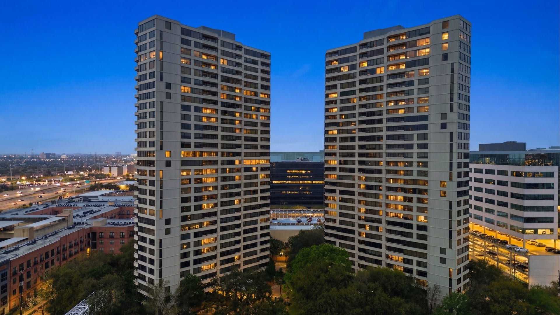 15 Greenway Plaza, #25J, Houston, TX 77046 15 Greenway Plaza, #25J, Houston, TX 77046