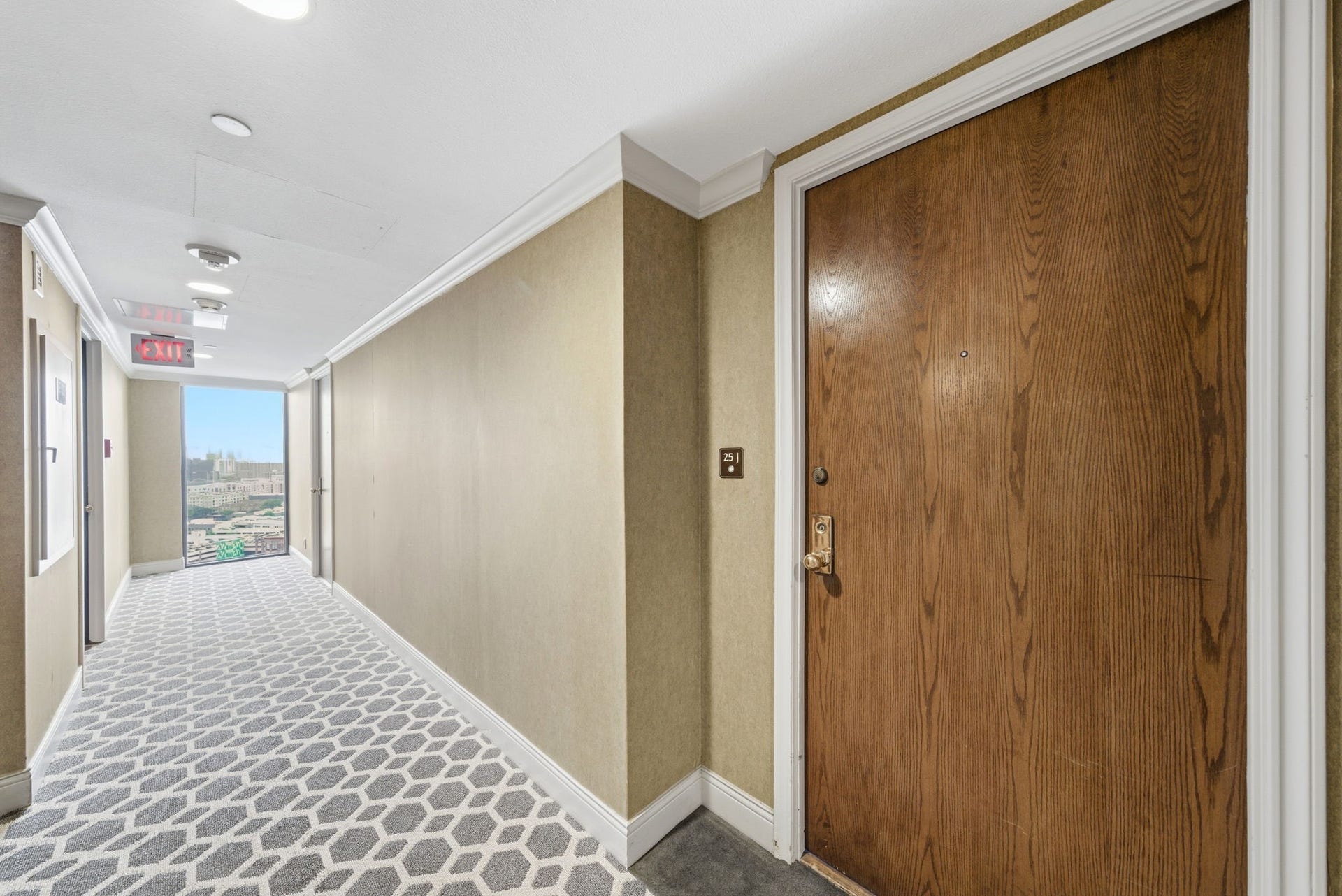 15 Greenway Plaza, #25J, Houston, TX 77046 15 Greenway Plaza, #25J, Houston, TX 77046