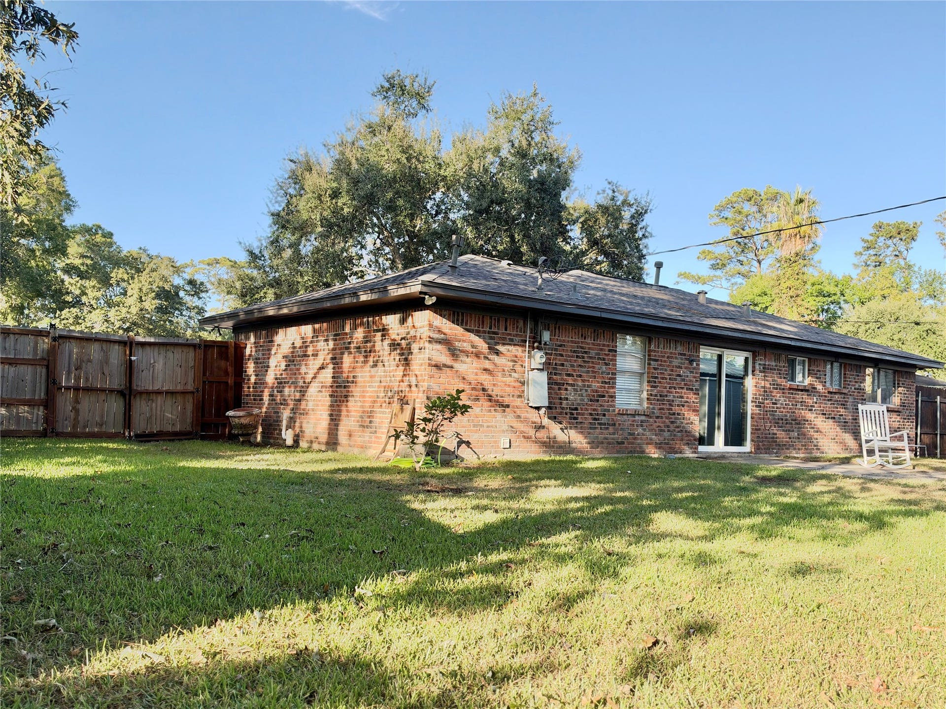 2133 Greenlee Lane, Dickinson, TX 77539 2133 Greenlee Lane, Dickinson, TX 77539