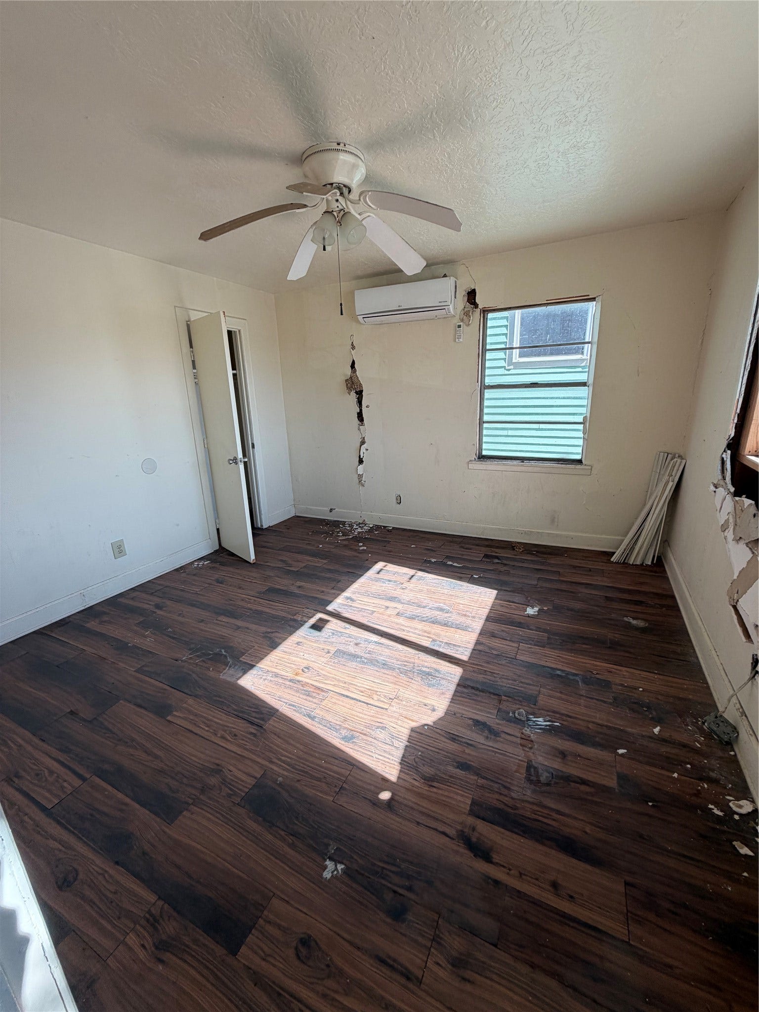 3414 Sealy Street, #UP, Galveston, TX 77550 3414 Sealy Street, #UP, Galveston, TX 77550