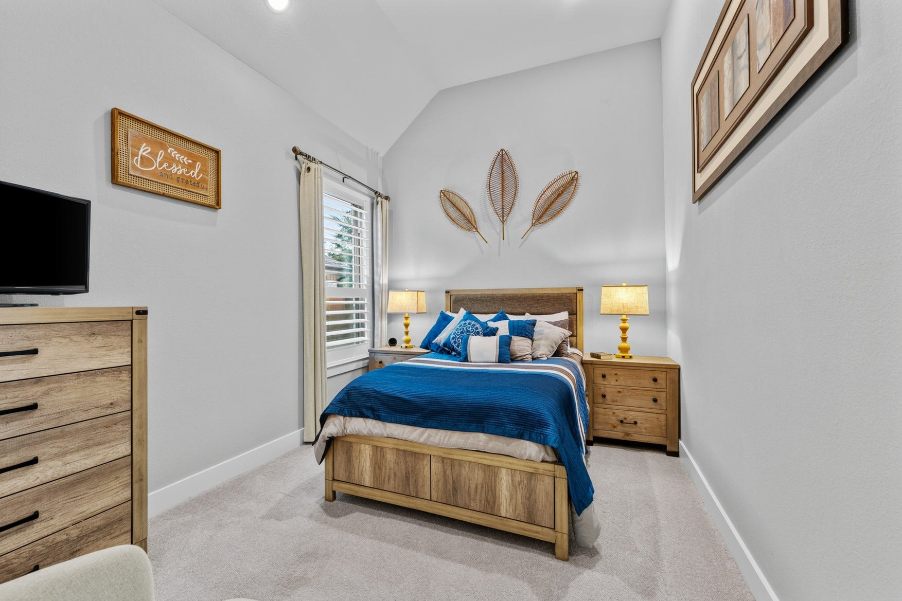 2214 Almond Creek Lane, Fulshear, TX 77423 This second guest bedroom that shares a bathroom with a third guest bedroom.
