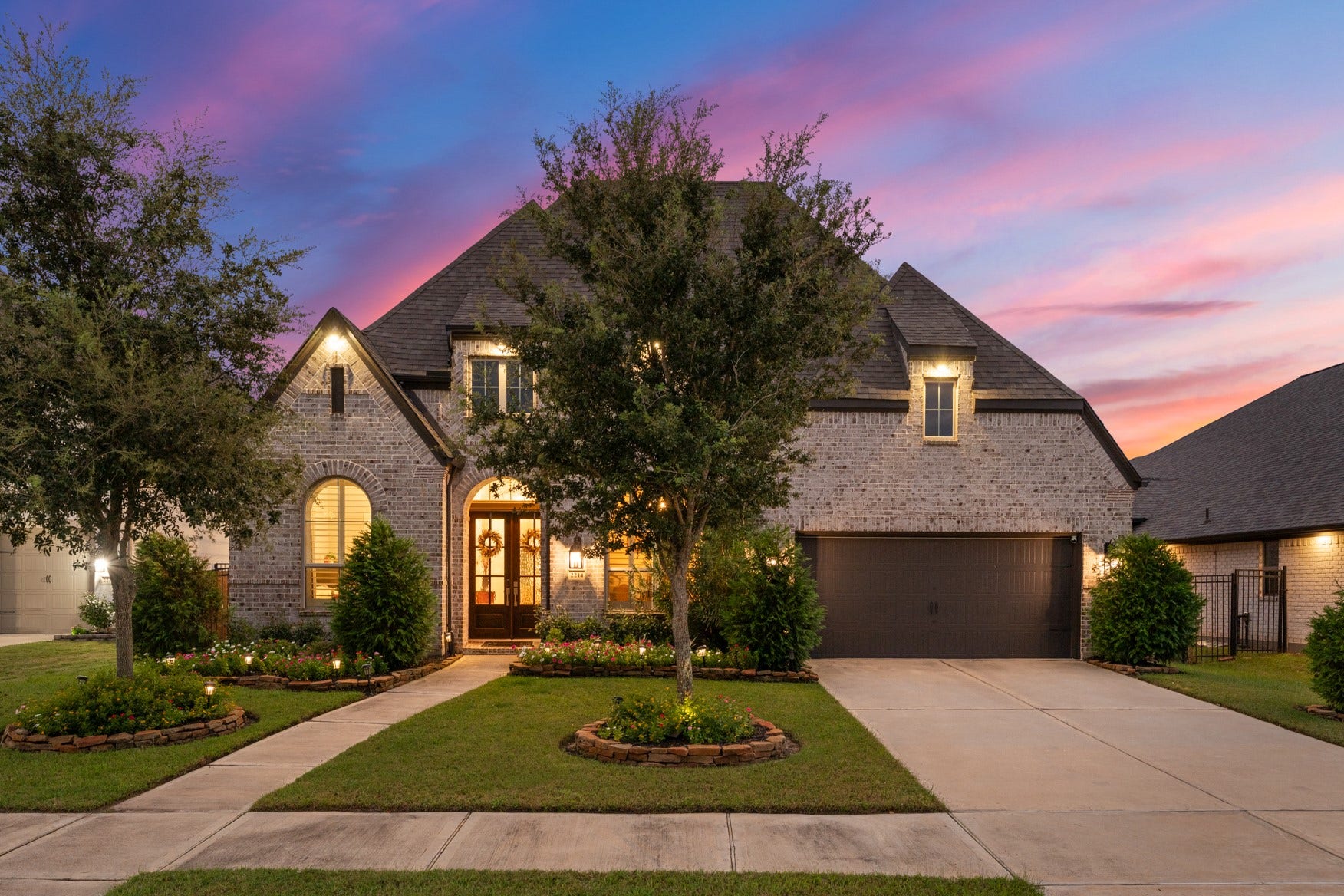 2214 Almond Creek Lane, Fulshear, TX 77423 This stunning home is ready for you to move in and create lasting memories with family and friends.