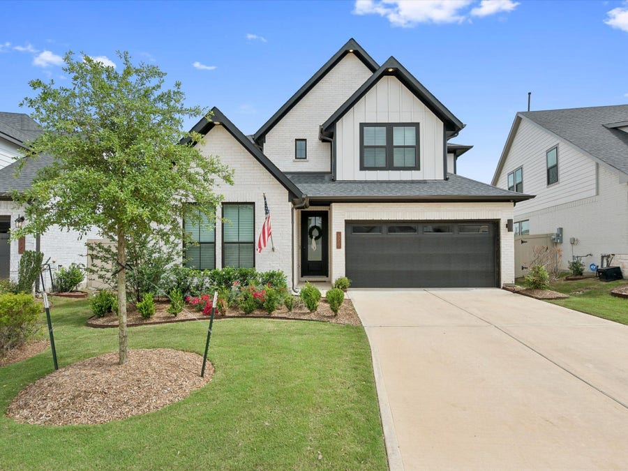 Property photo for 570 Red Eyed Vireo Court, Magnolia, TX