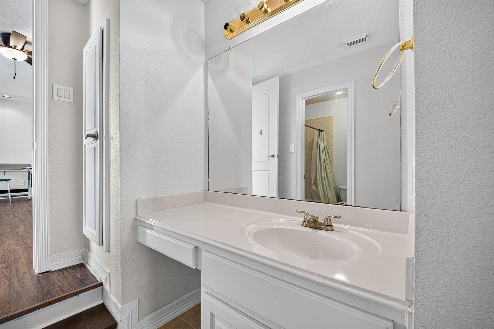 2578 Costa Mesa Circle, League City, TX 77573 2578 Costa Mesa Circle, League City, TX 77573