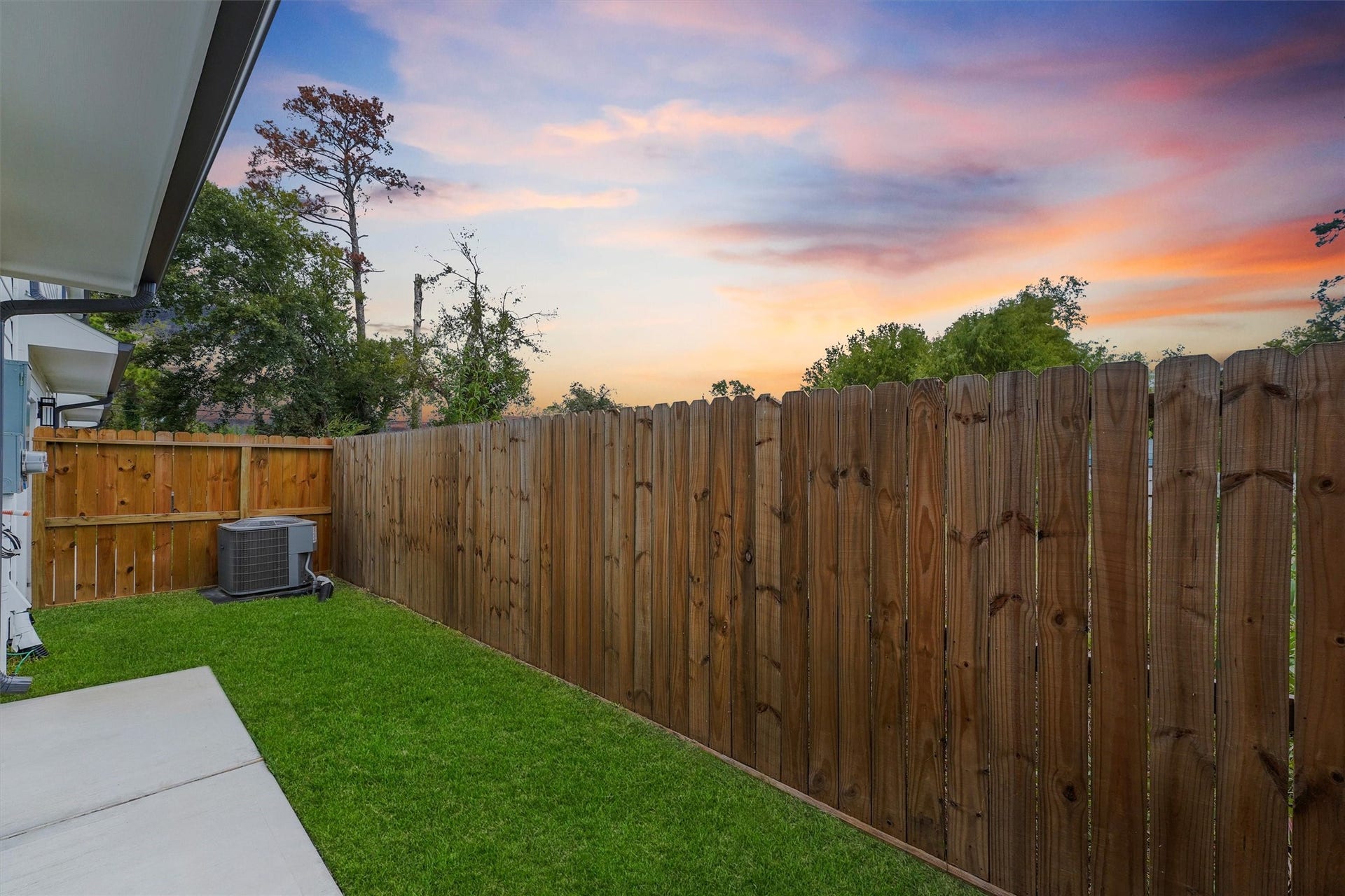 6128 Endeavor Heights Road, Houston, TX 77091