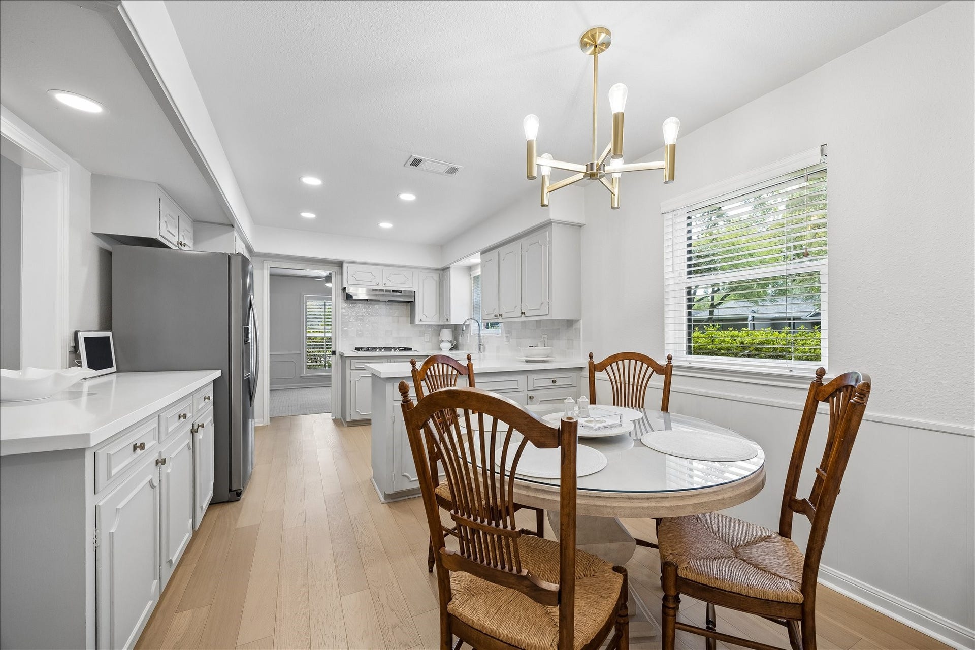10050 Wickersham Lane, Houston, TX 77042