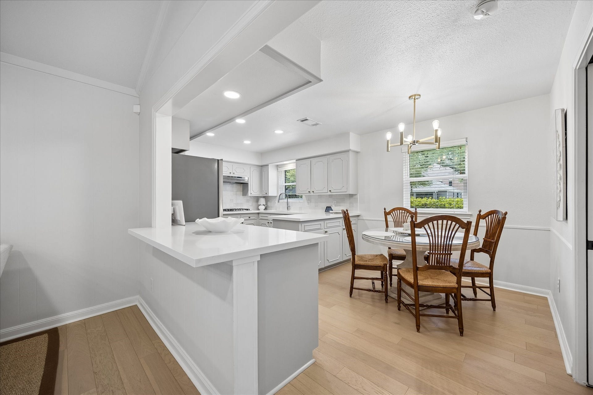 10050 Wickersham Lane, Houston, TX 77042