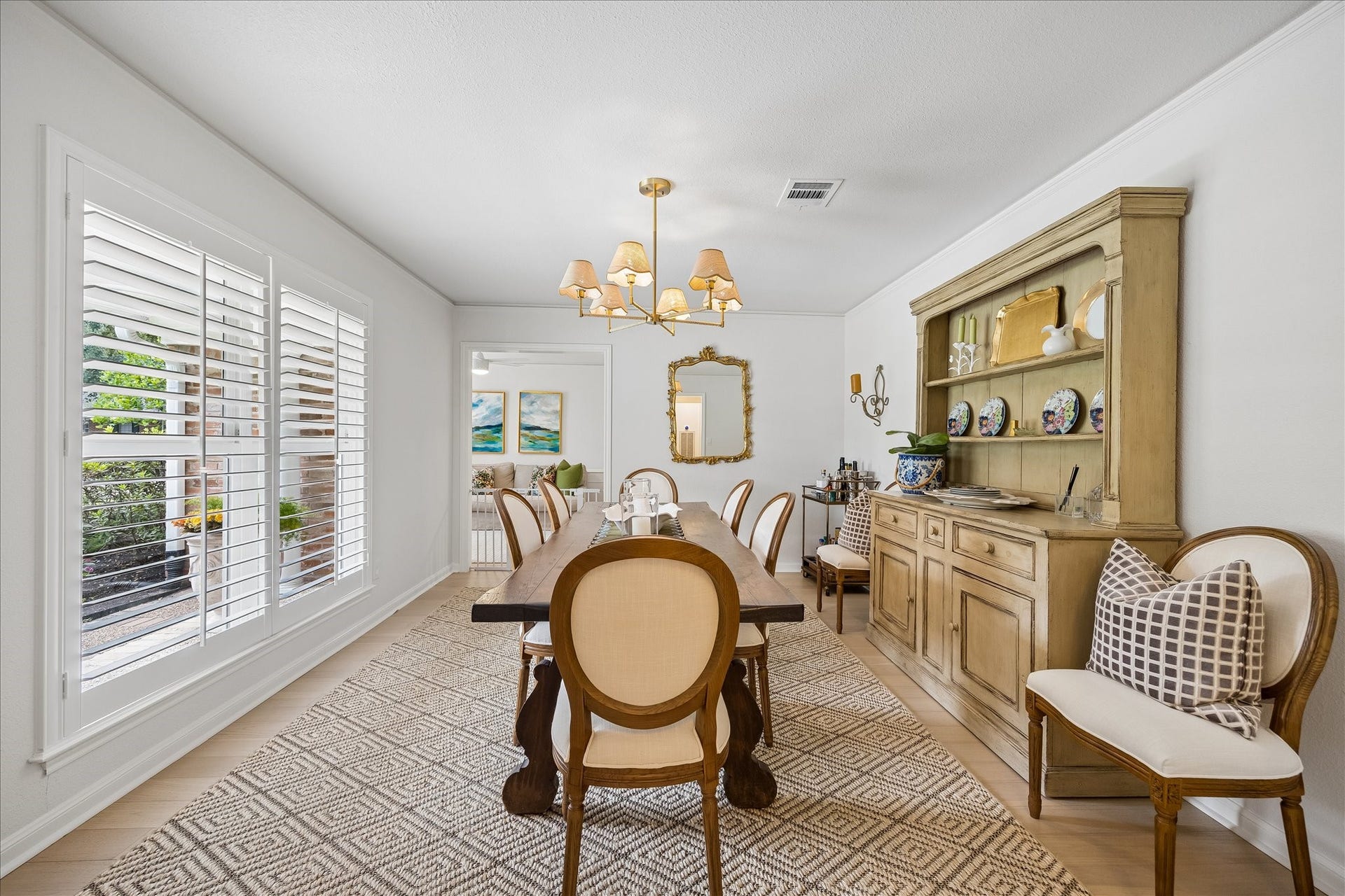 10050 Wickersham Lane, Houston, TX 77042