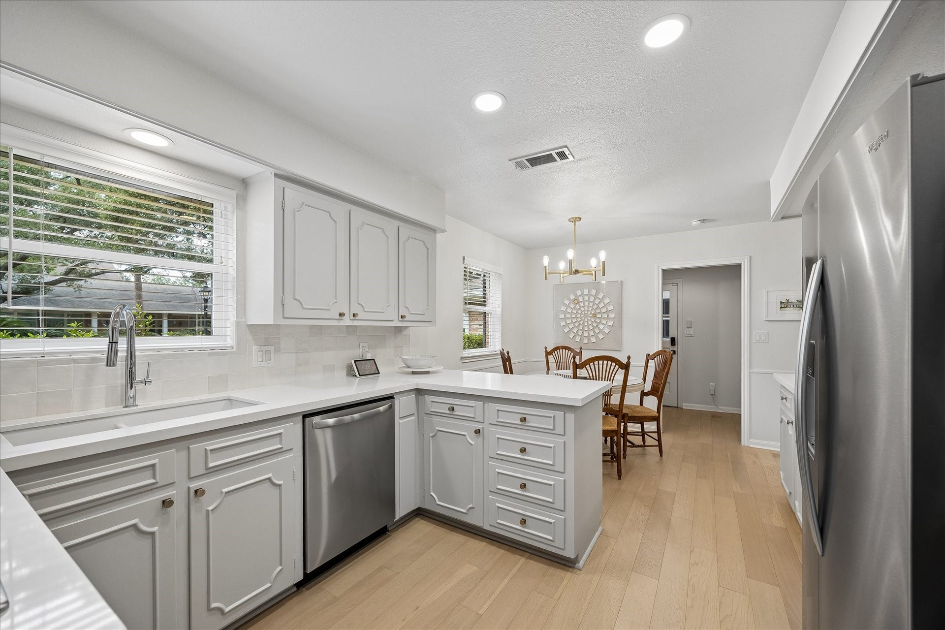 10050 Wickersham Lane, Houston, TX 77042