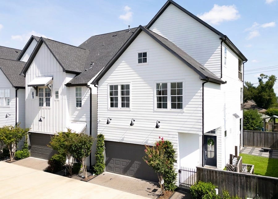 Property photo for 3302 Timbergrove Heights Street, Houston, TX