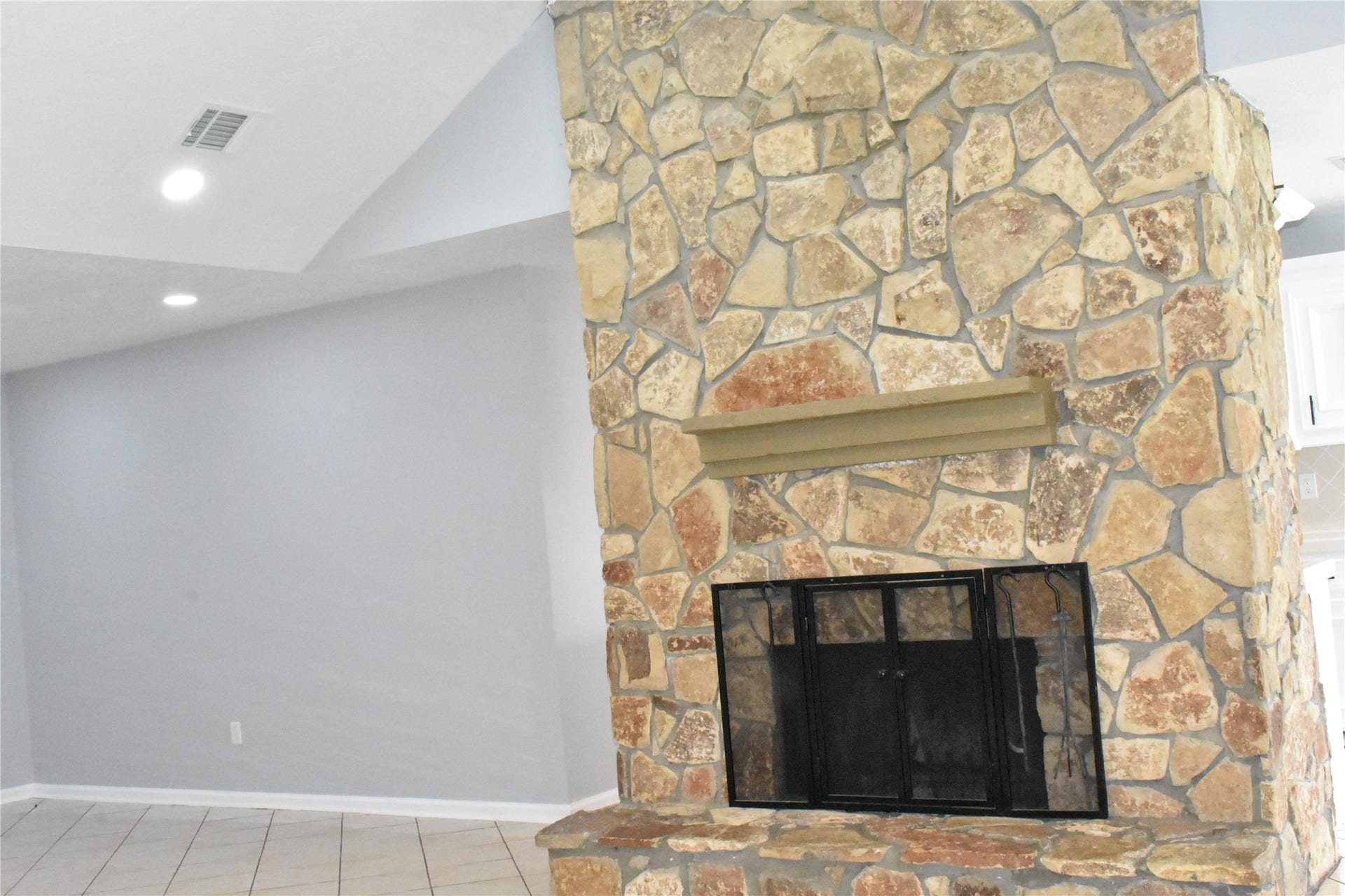 1347 Somercotes Lane, Channelview, TX 77530 1347 Somercotes Lane, Channelview, TX 77530