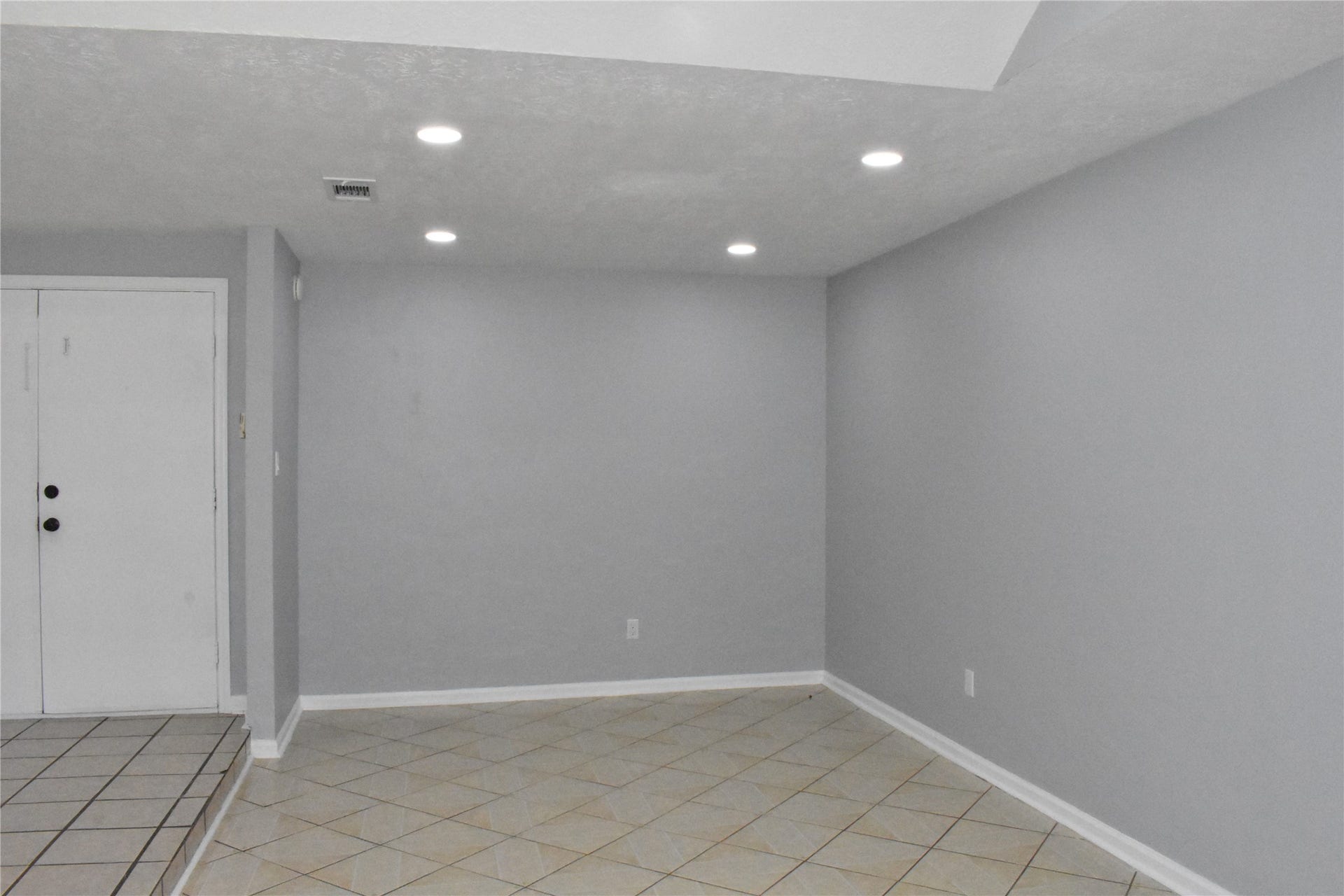 1347 Somercotes Lane, Channelview, TX 77530 1347 Somercotes Lane, Channelview, TX 77530