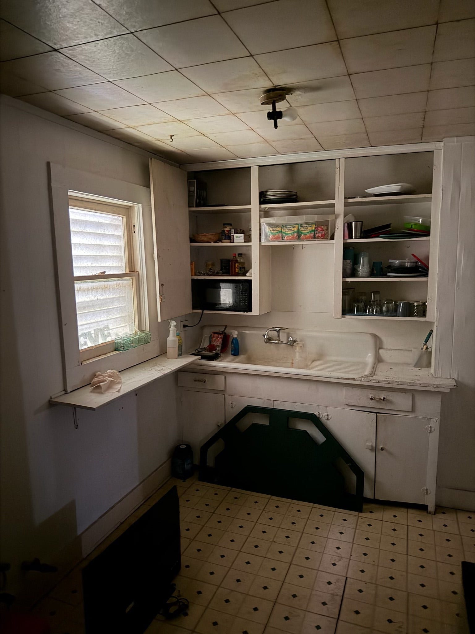 215 3rd Avenue N, Texas City, TX 77590 Property being sold "as is"