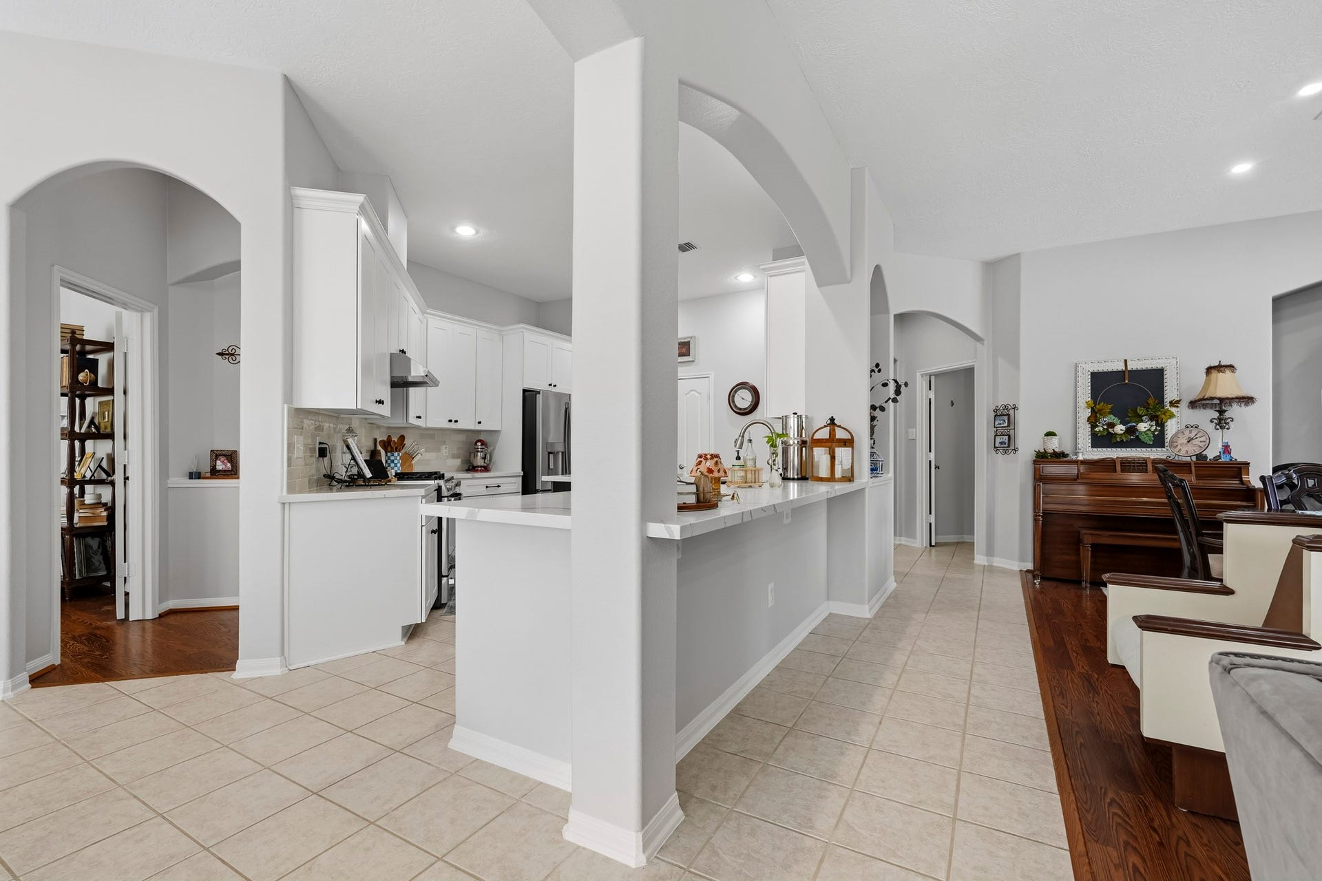 3905 Kimberly Drive, Pearland, TX 77581 Lots of room for guests!