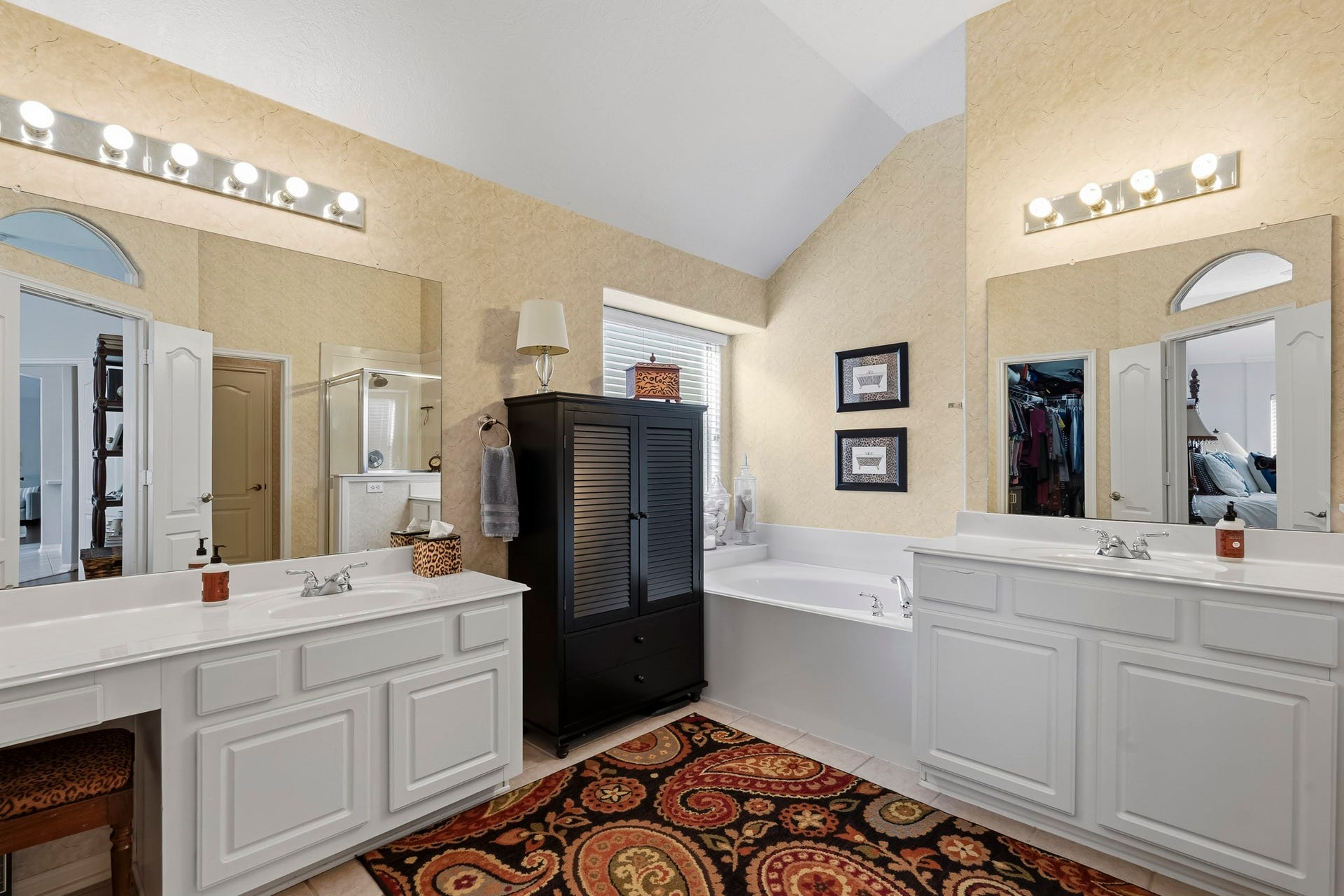 3905 Kimberly Drive, Pearland, TX 77581 Primary bath with large soaking tub, separate shower, dual sinks, walk in closet and separate toilet closet