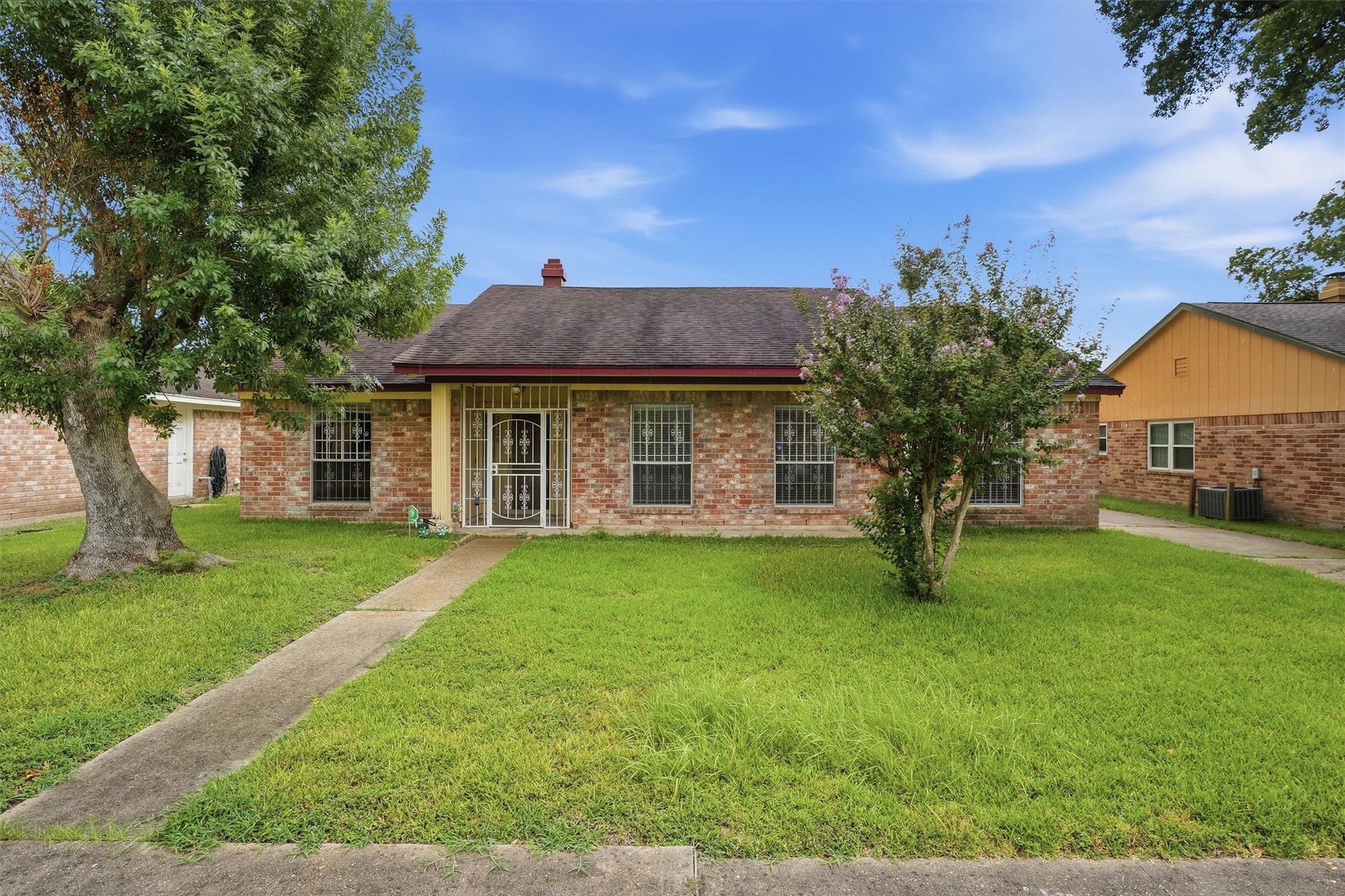12126 Pine Knoll dr Drive, Houston, TX 77099