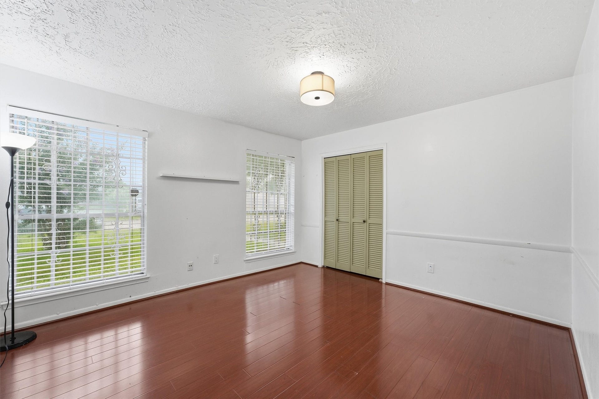 12126 Pine Knoll dr Drive, Houston, TX 77099