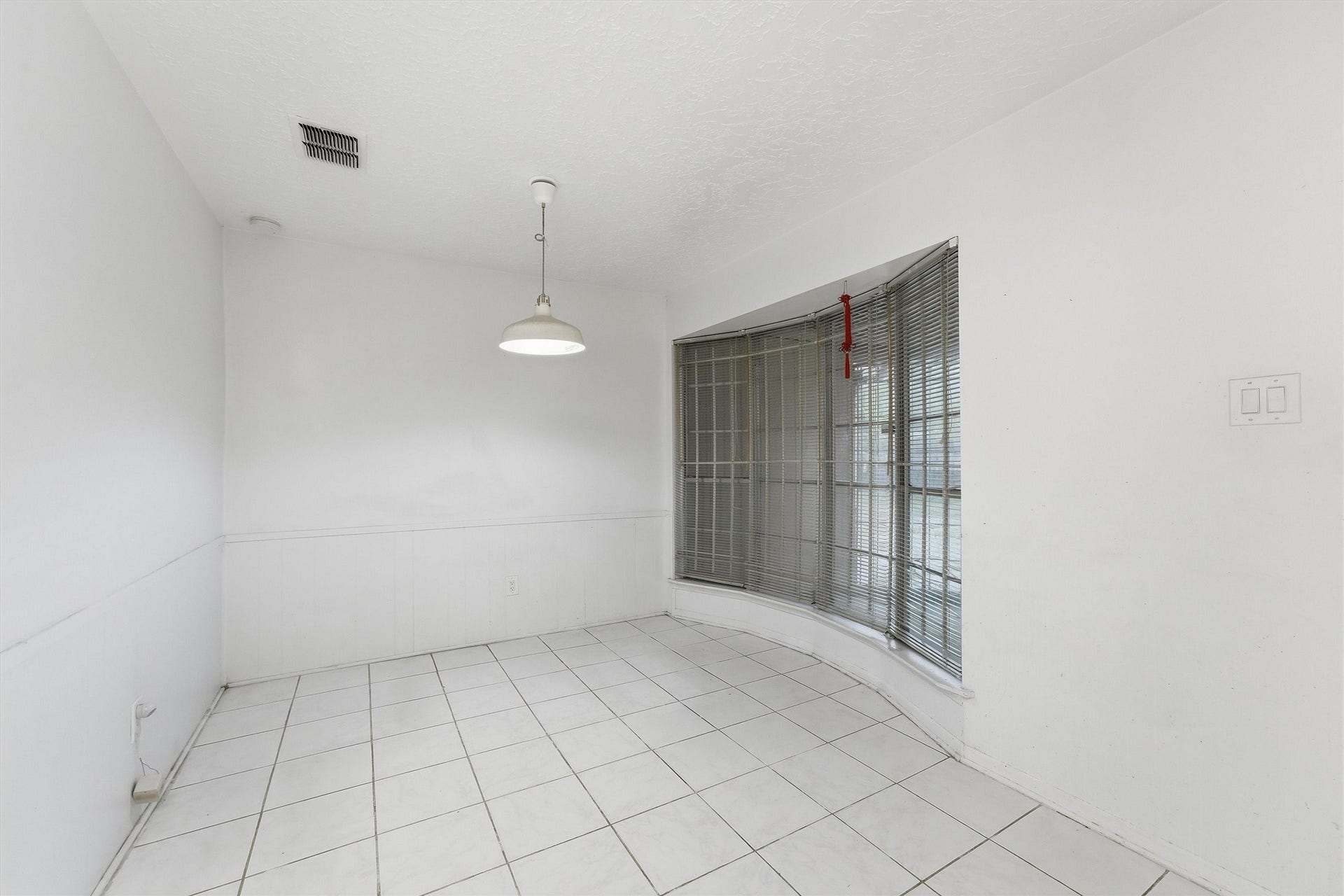 12126 Pine Knoll dr Drive, Houston, TX 77099