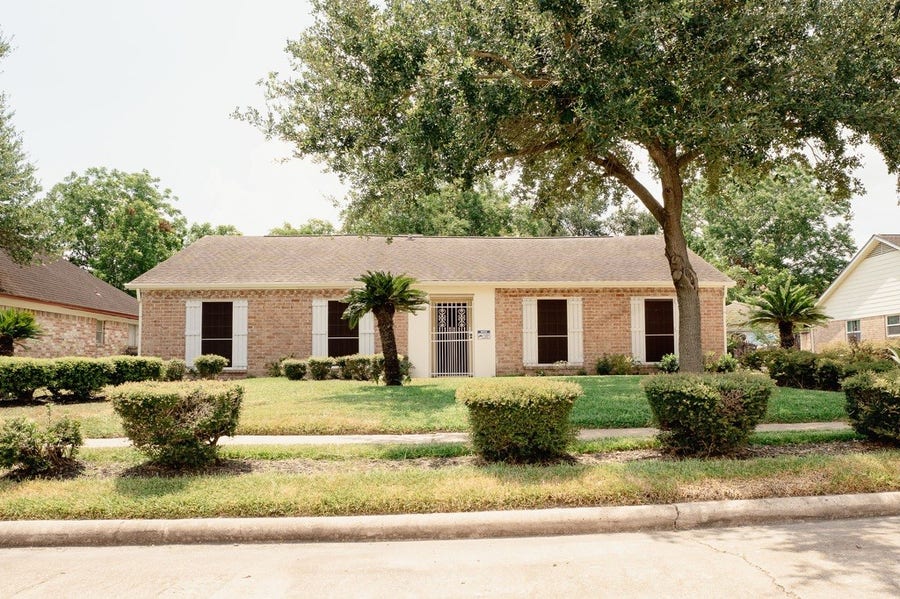 Property photo for 15118 Carol Chase Circle, Missouri City, TX