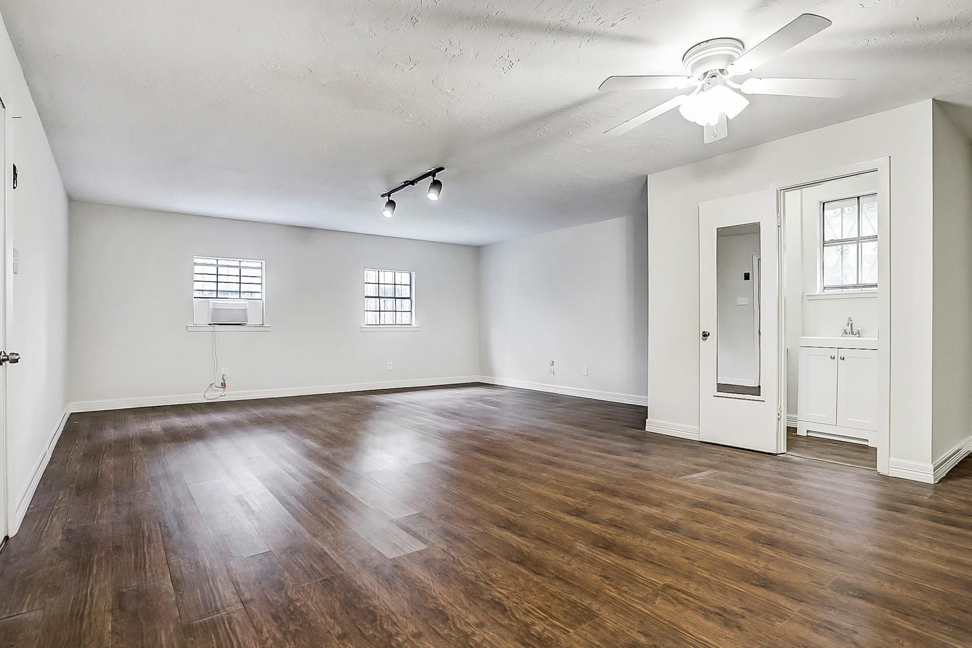 9402 Bevlyn Drive, Houston, TX 77025 Detached Bedroom: Window AC and half bath.