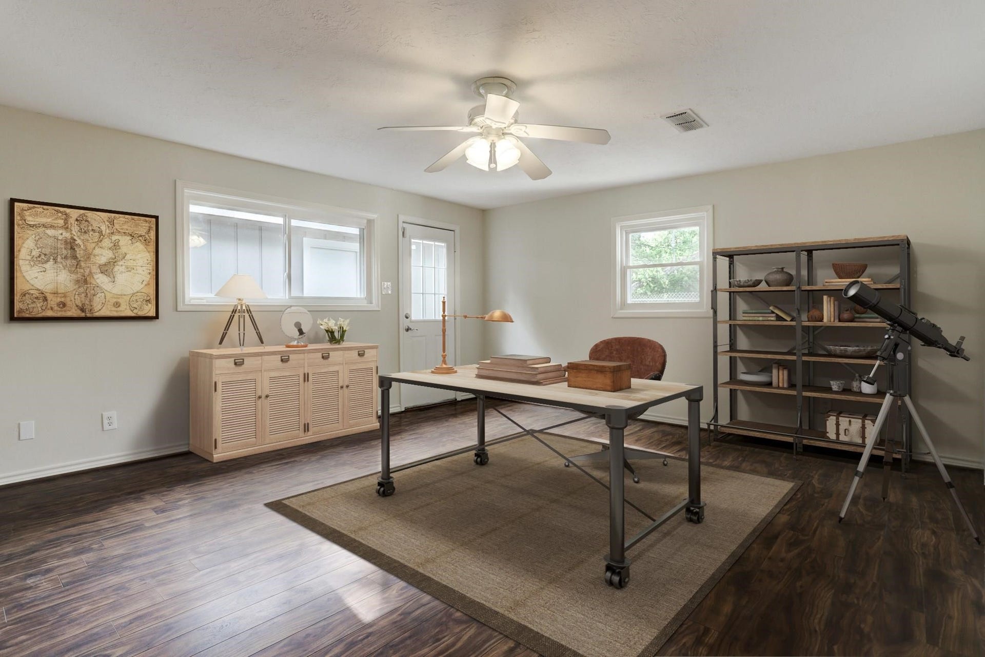 9402 Bevlyn Drive, Houston, TX 77025 Flex Room: Located next to the master bedroom. Currently used as a study. This would make a great game room, play room.
