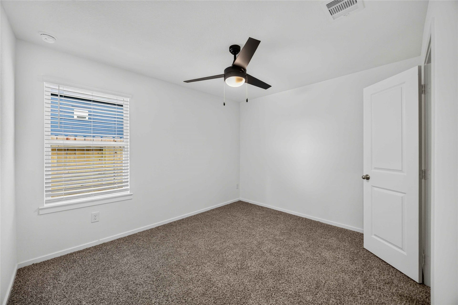 5212 Greengrass Willow Way, Houston, TX 77048 5212 Greengrass Willow Way, Houston, TX 77048