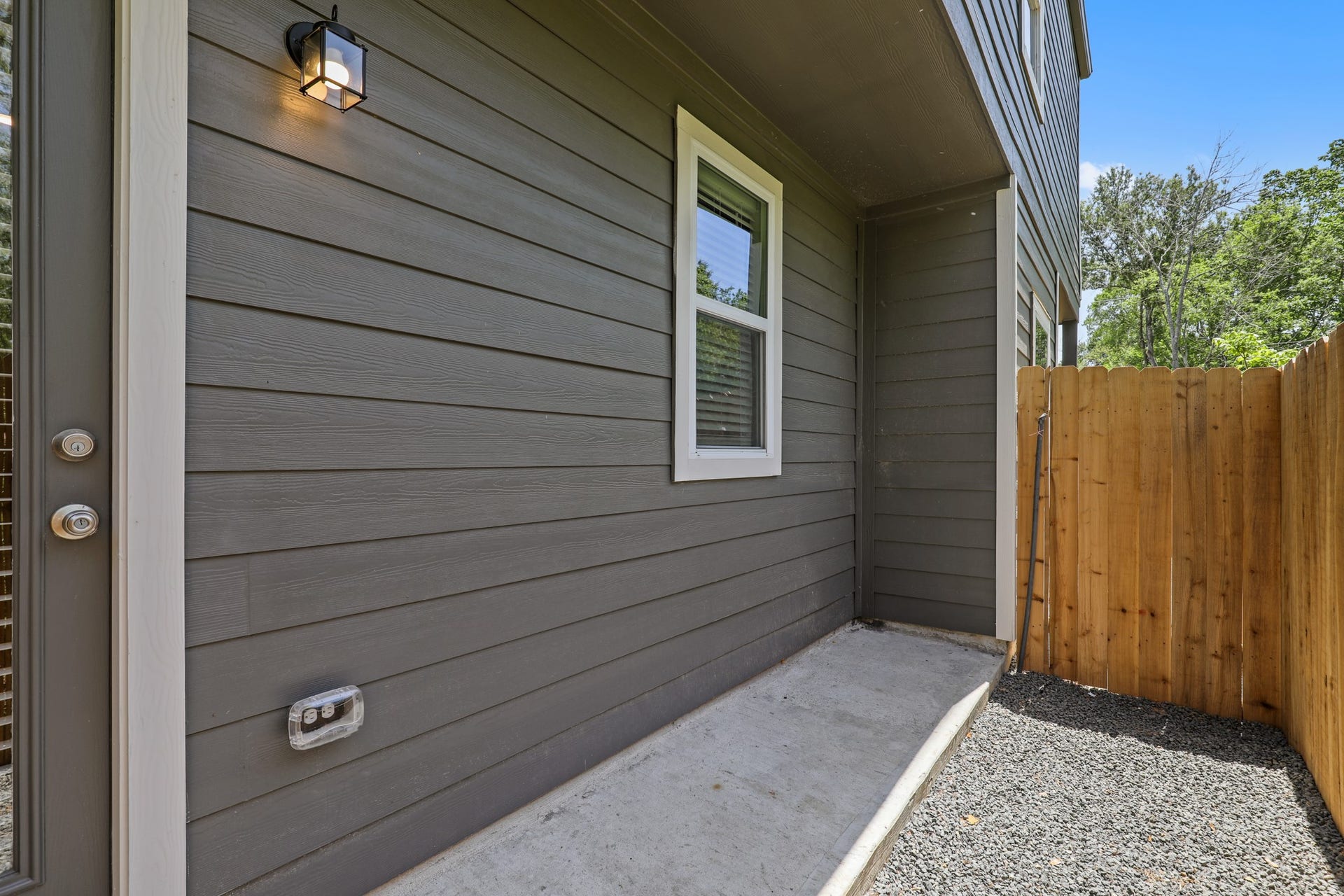 13502 Axel Lane, Houston, TX 77047 13502 Axel Lane, Houston, TX 77047