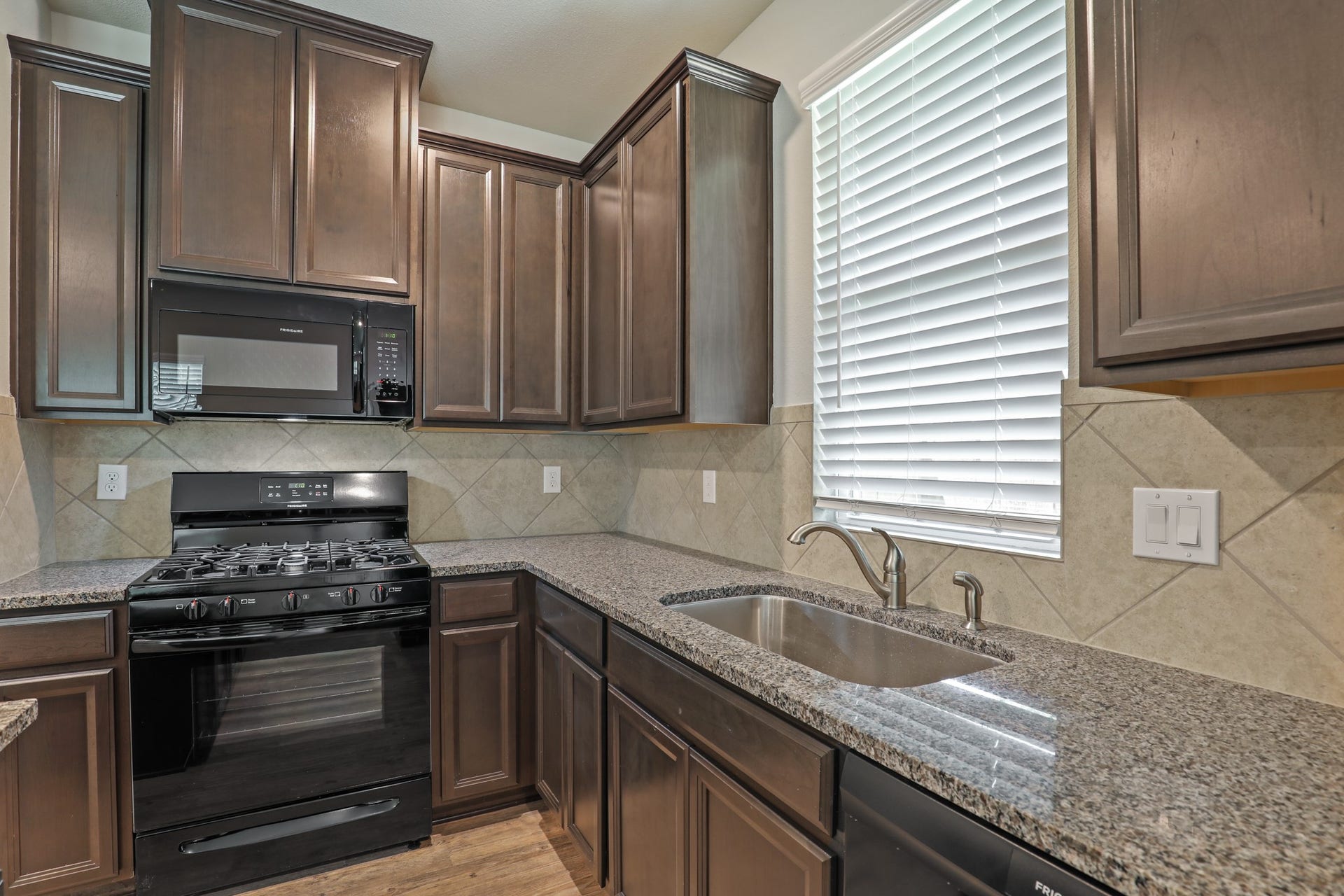 13502 Axel Lane, Houston, TX 77047 13502 Axel Lane, Houston, TX 77047