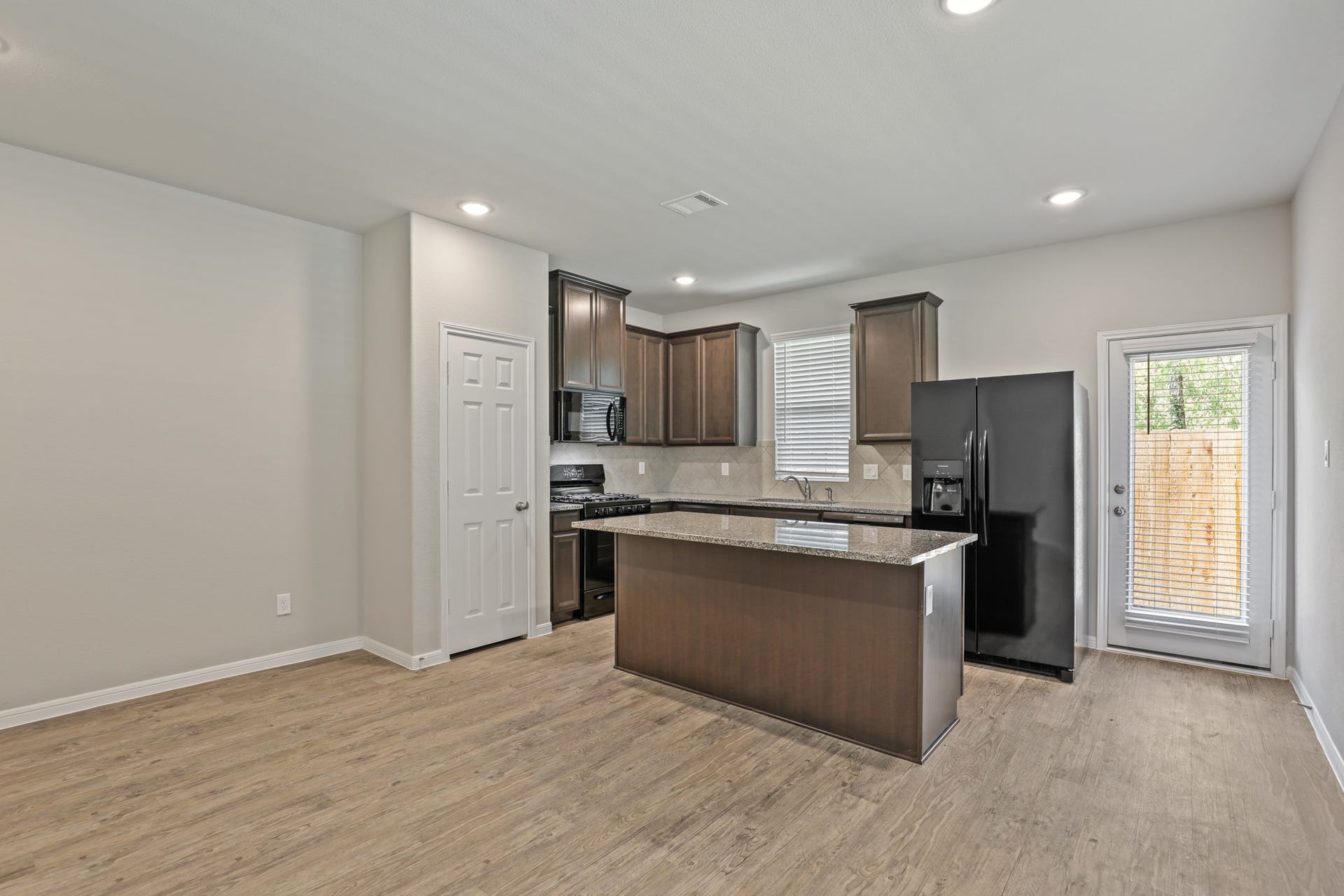 13502 Axel Lane, Houston, TX 77047 13502 Axel Lane, Houston, TX 77047