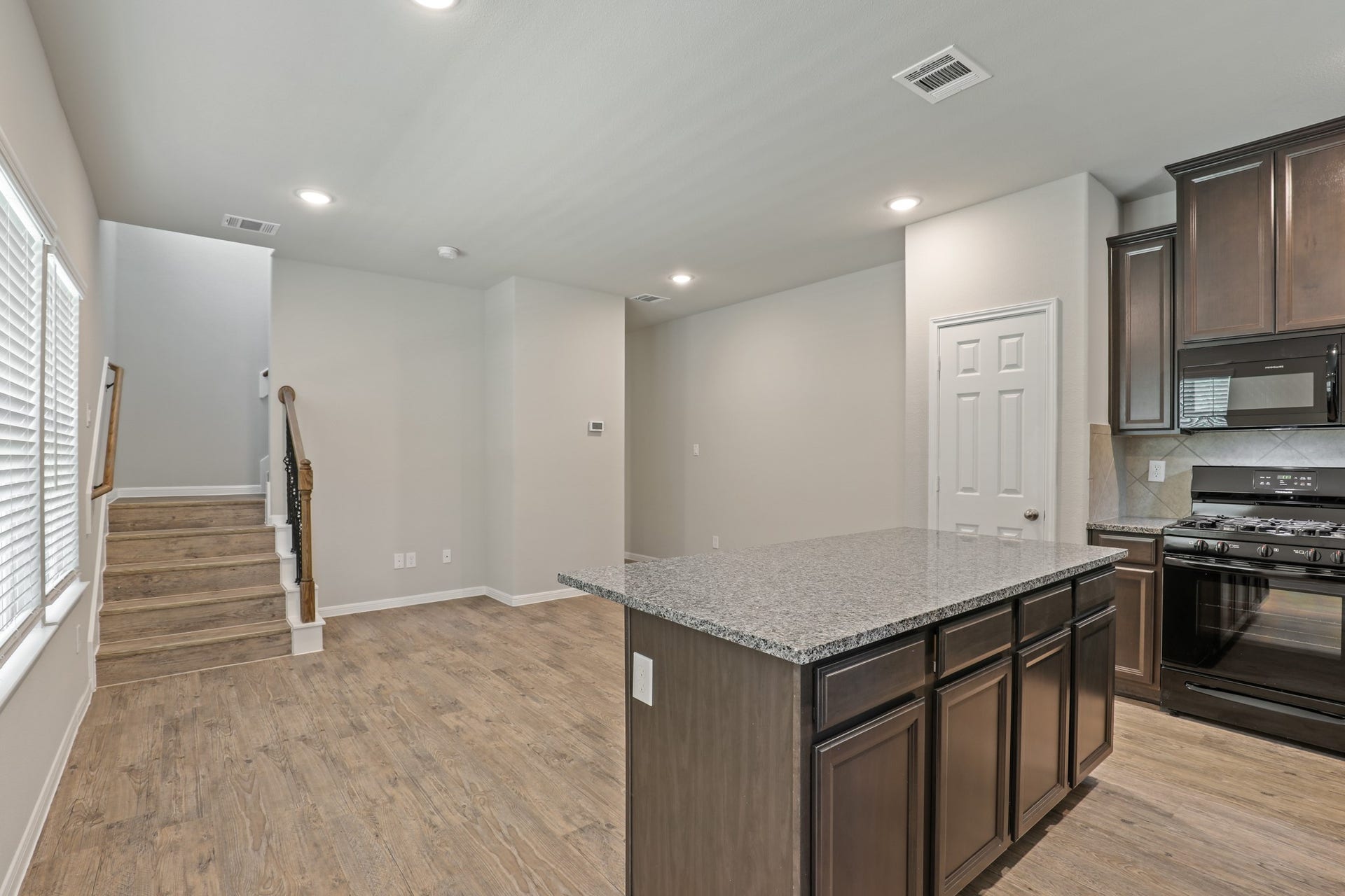 13502 Axel Lane, Houston, TX 77047 13502 Axel Lane, Houston, TX 77047