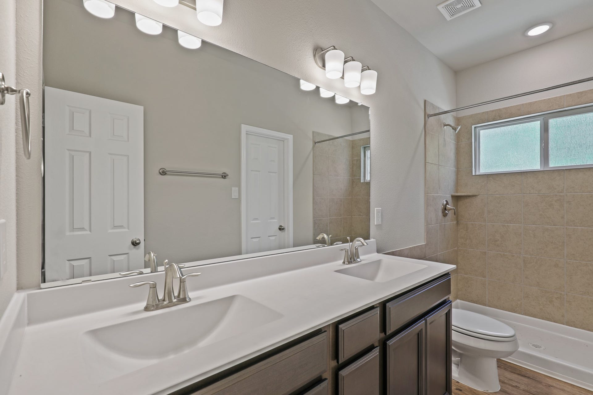 13502 Axel Lane, Houston, TX 77047 13502 Axel Lane, Houston, TX 77047