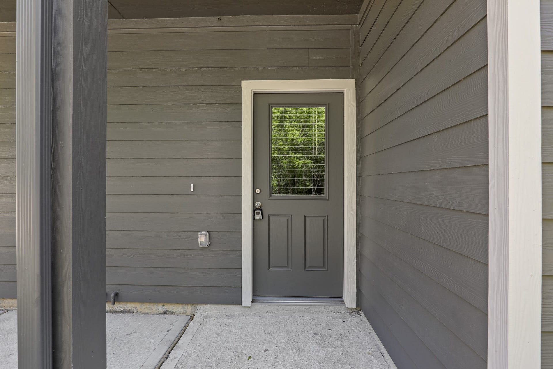 13502 Axel Lane, Houston, TX 77047 13502 Axel Lane, Houston, TX 77047