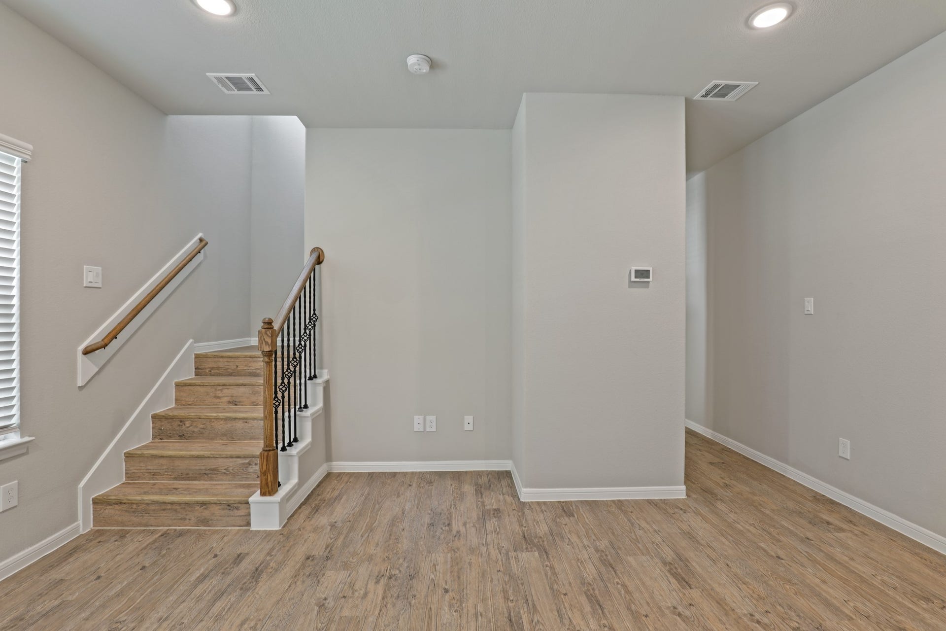 13502 Axel Lane, Houston, TX 77047 13502 Axel Lane, Houston, TX 77047