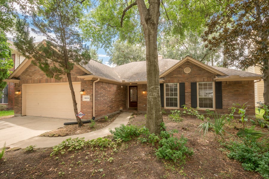 Property photo for 16015 Lausanne Drive, Houston, TX