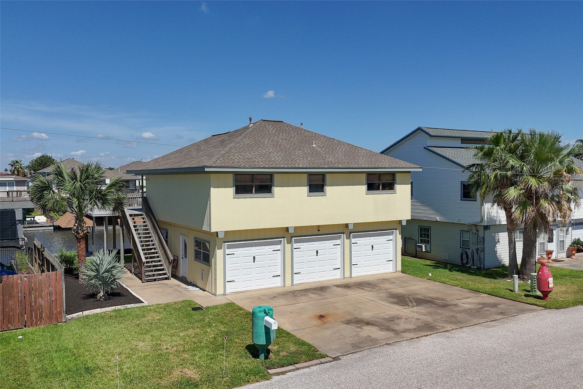 1187 Sailfish Street, Bayou Vista, TX 77563 1187 Sailfish Street, Bayou Vista, TX 77563