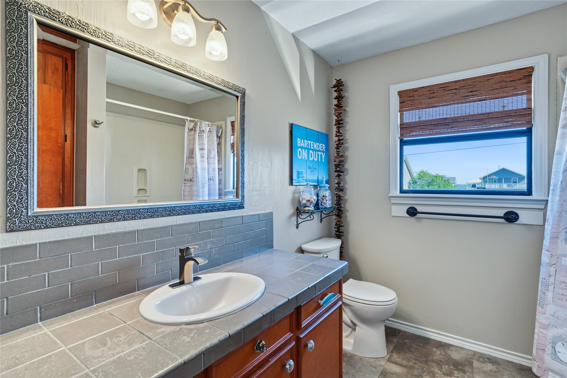 1187 Sailfish Street, Bayou Vista, TX 77563 1187 Sailfish Street, Bayou Vista, TX 77563