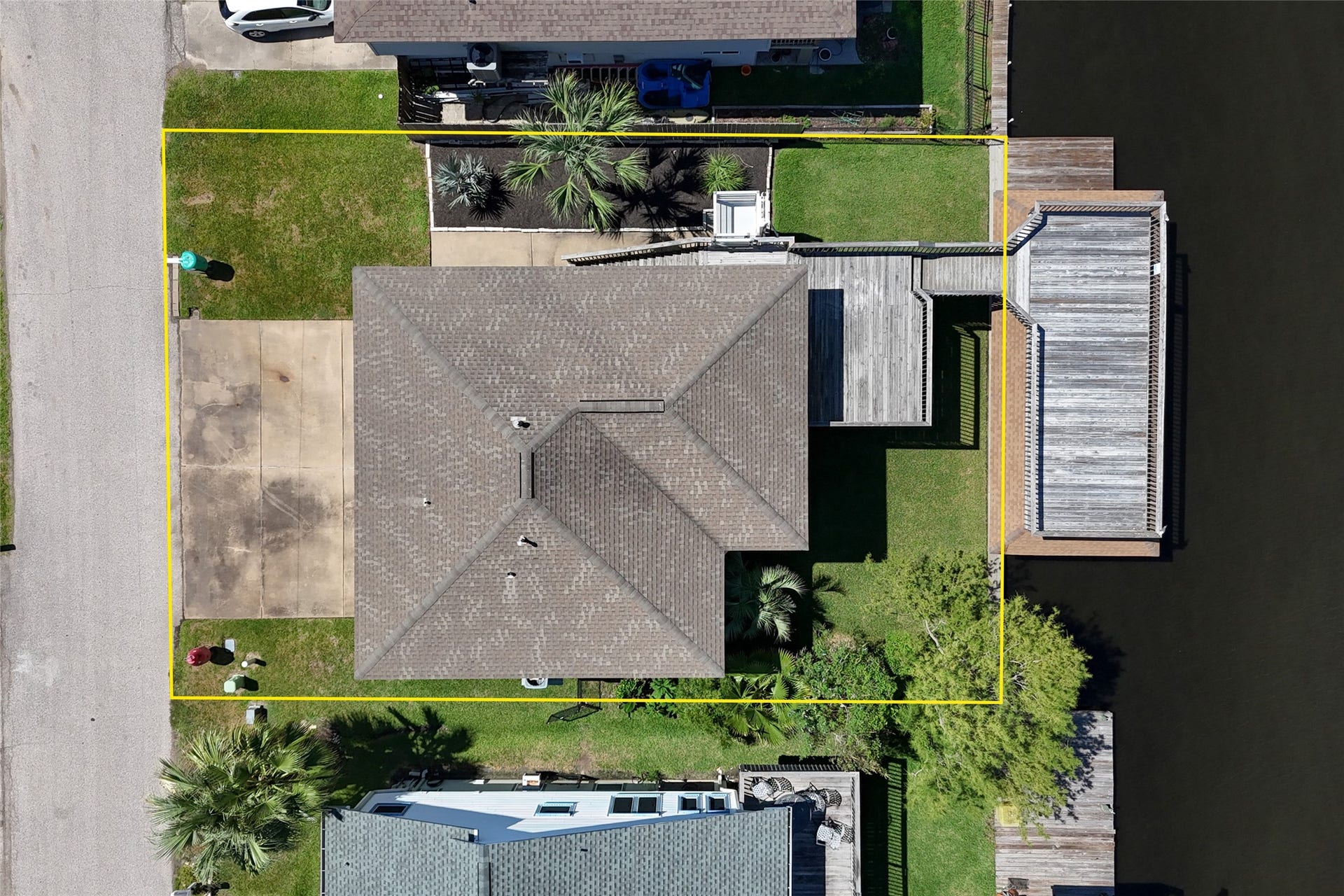 1187 Sailfish Street, Bayou Vista, TX 77563 1187 Sailfish Street, Bayou Vista, TX 77563