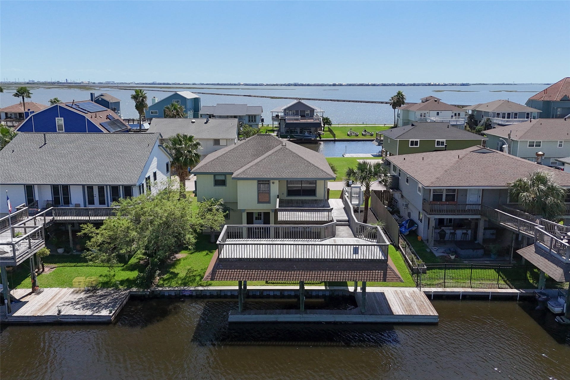 1187 Sailfish Street, Bayou Vista, TX 77563 1187 Sailfish Street, Bayou Vista, TX 77563