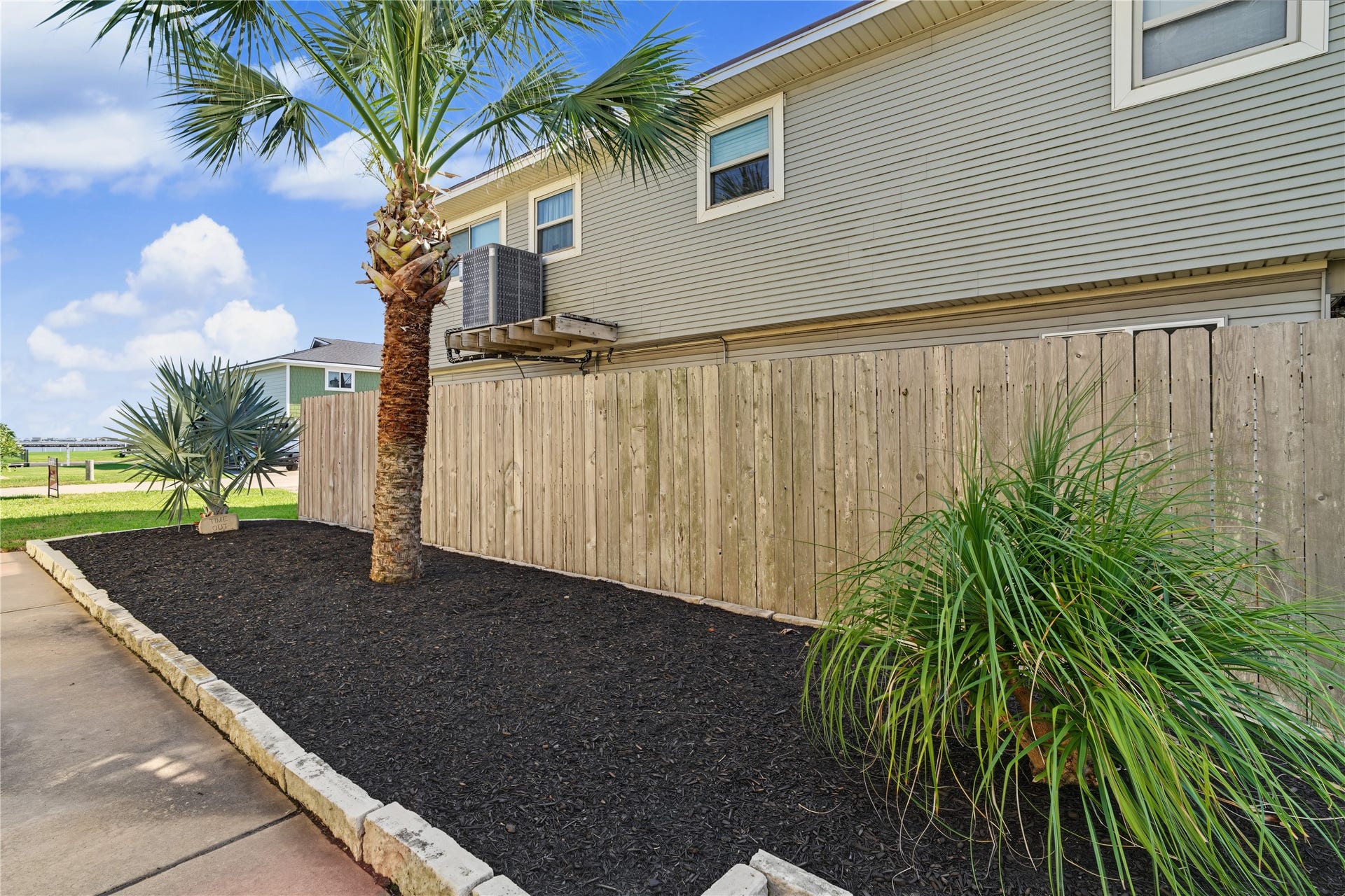 1187 Sailfish Street, Bayou Vista, TX 77563 1187 Sailfish Street, Bayou Vista, TX 77563