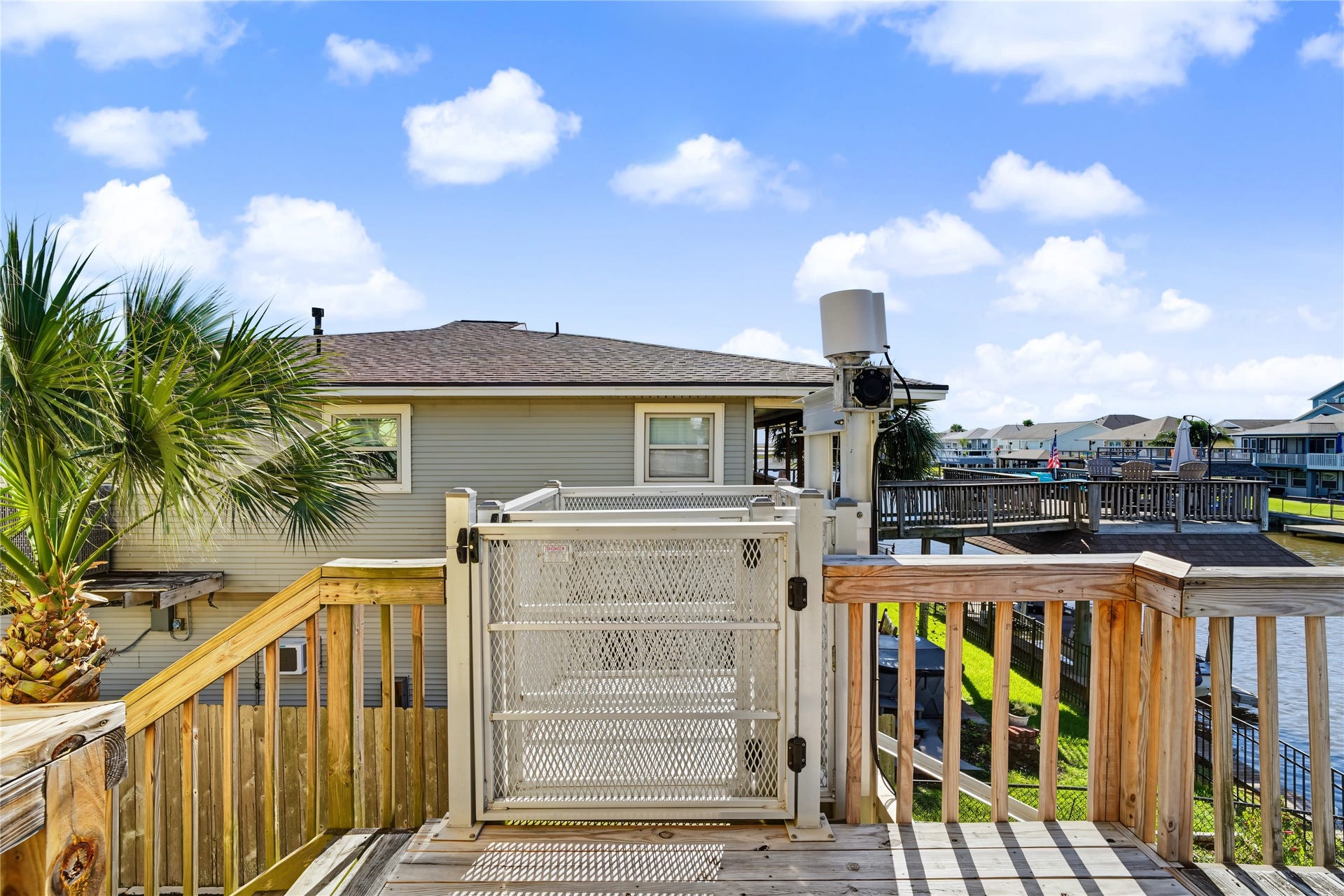 1187 Sailfish Street, Bayou Vista, TX 77563 1187 Sailfish Street, Bayou Vista, TX 77563