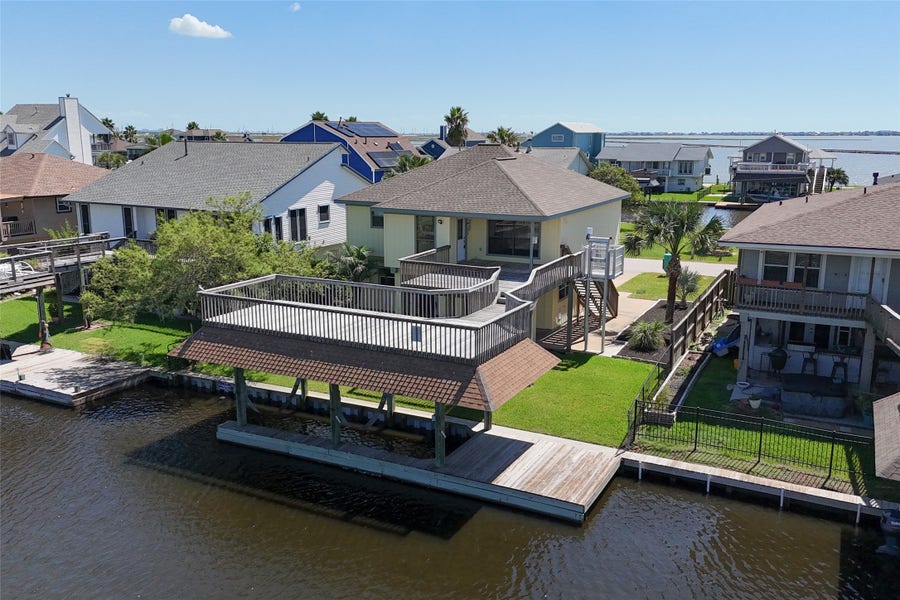 Property photo for 1187 Sailfish Street, Bayou Vista, TX