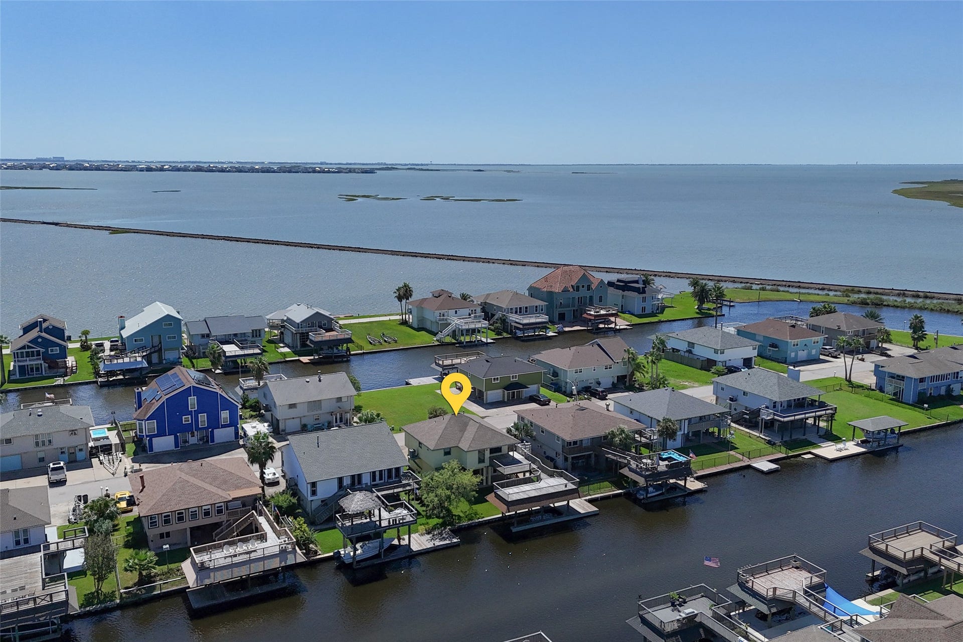1187 Sailfish Street, Bayou Vista, TX 77563 1187 Sailfish Street, Bayou Vista, TX 77563