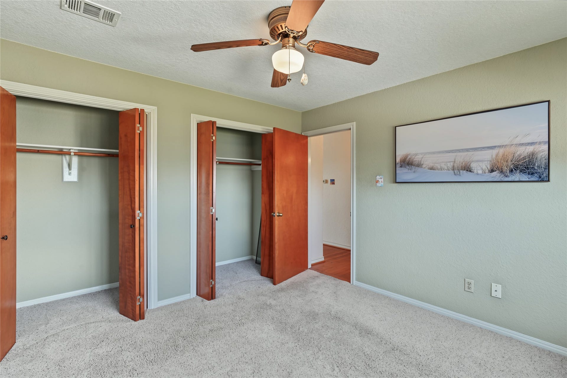 1187 Sailfish Street, Bayou Vista, TX 77563 1187 Sailfish Street, Bayou Vista, TX 77563