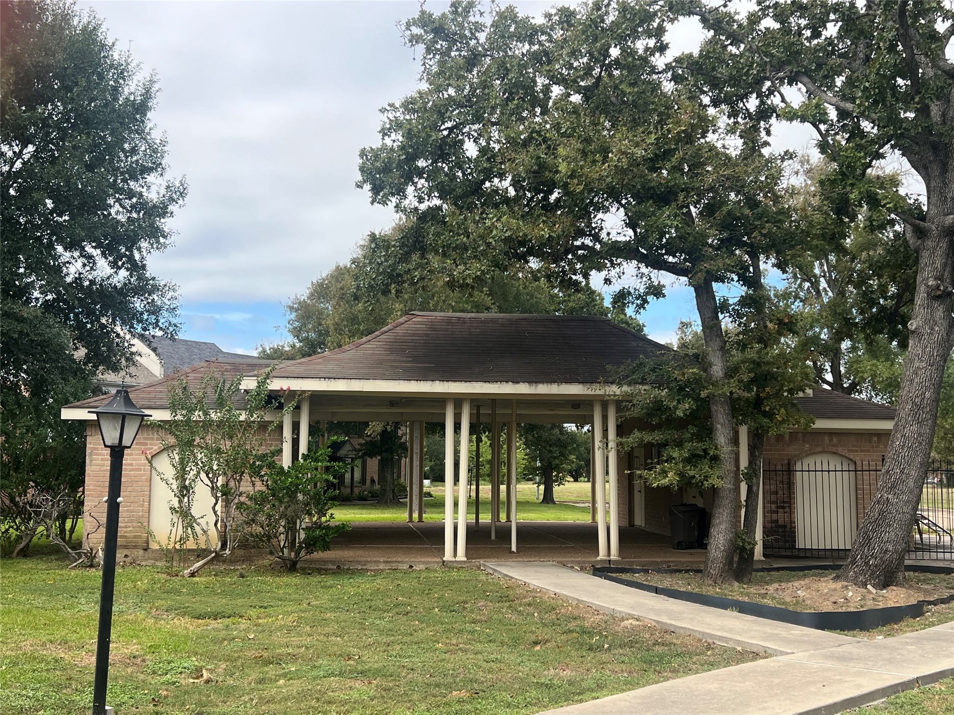 4711 Indian Trail, #4, Baytown, TX 77521