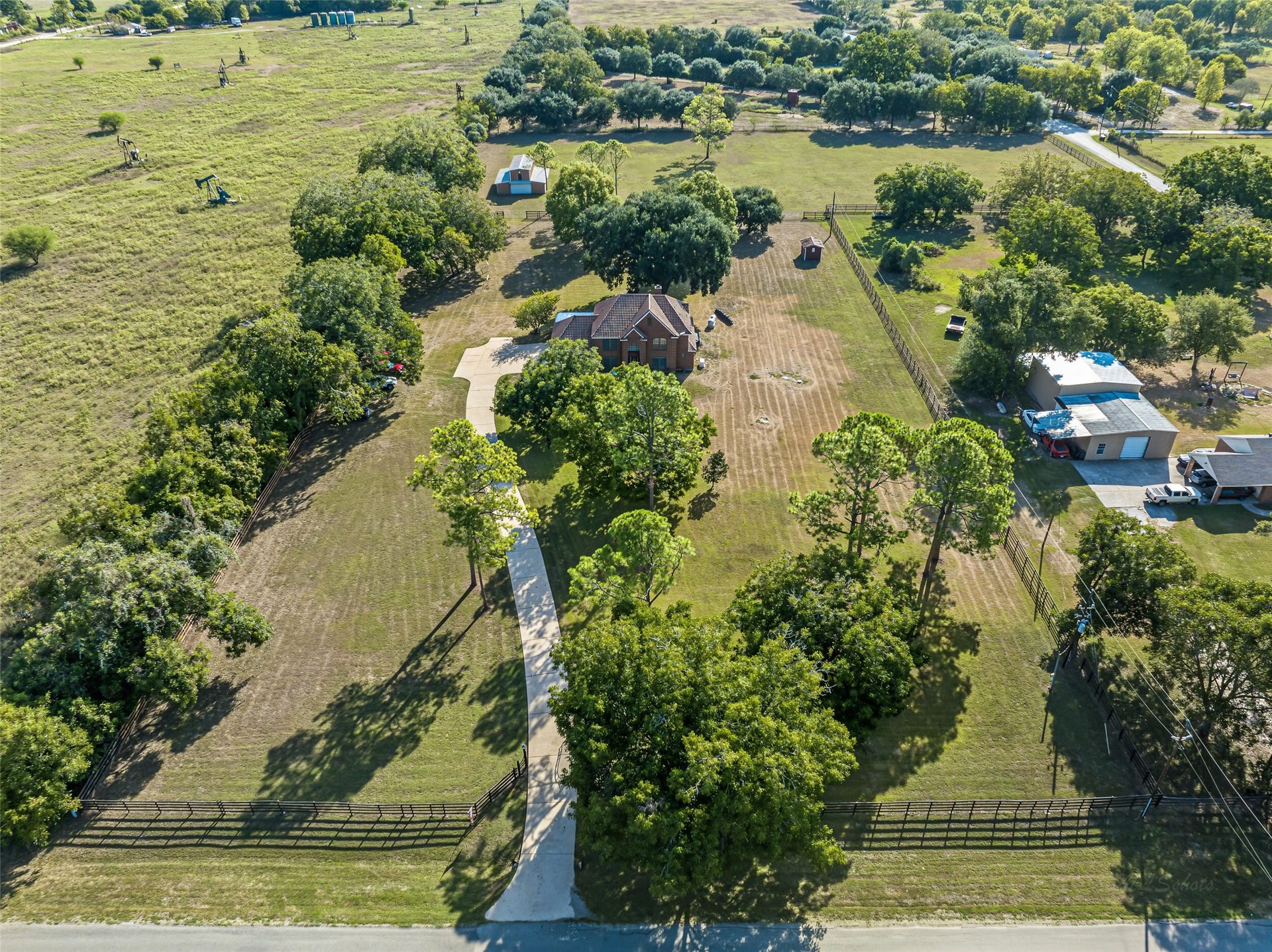 Located in Waller County, 1345 Peach Ridge Road offers the space of country living while remaining conveniently connected to key urban hubs, employment centers, and major transport corridors