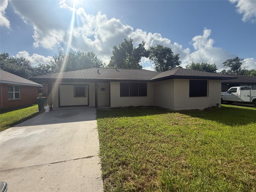 Property photo for 2115 Dewberry Lane, Pasadena, TX