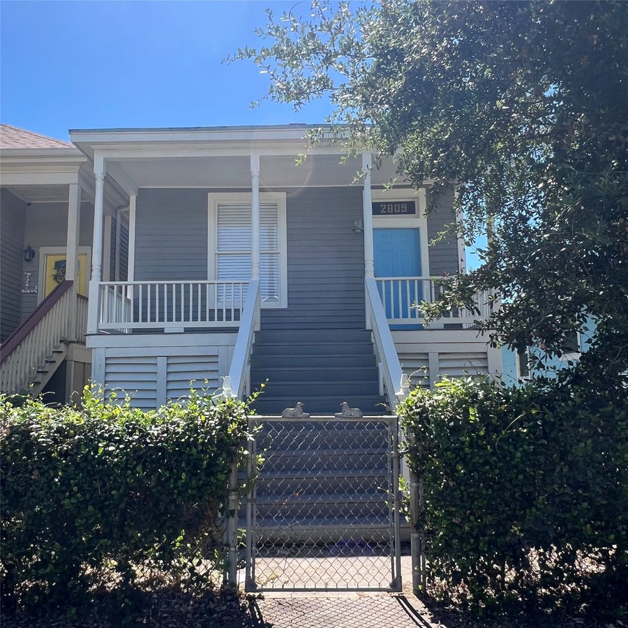 Property photo for 2809 Avenue O 1/2, Galveston, TX