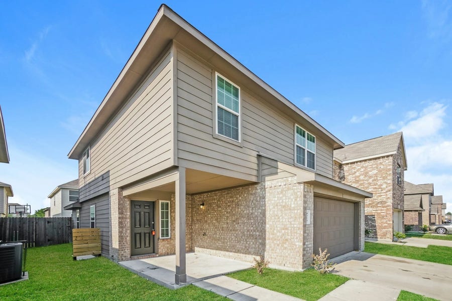Property photo for 4214 Silver Ranch Road, Houston, TX